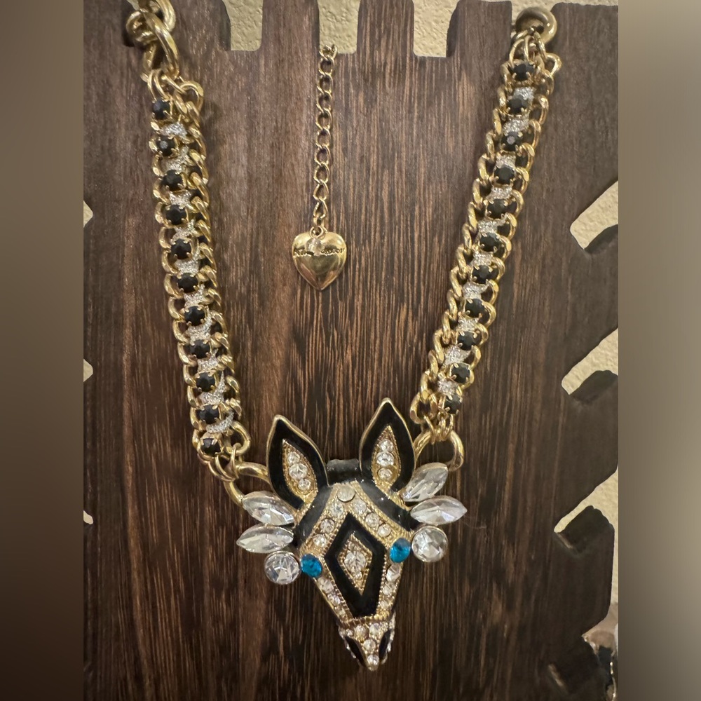 Betsey Johnson zebra necklace